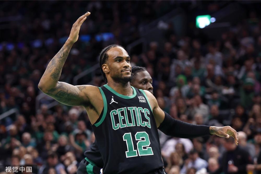 人表现远远 人表现远远